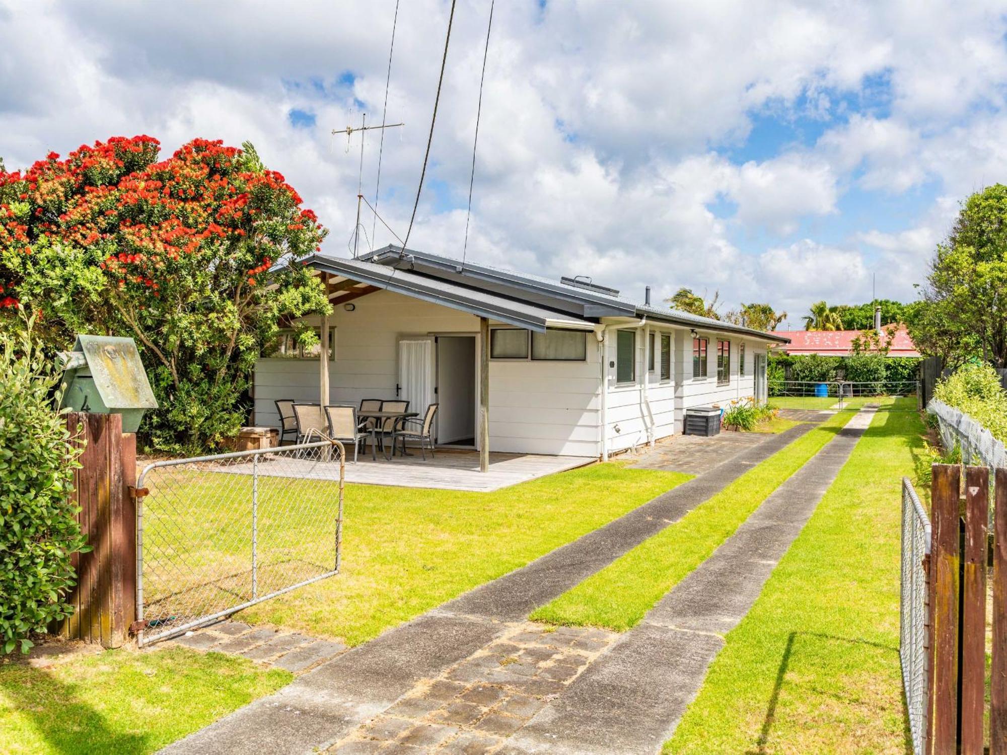 Ruakaka Holiday Escape - Ruakaka Holiday Home Exterior photo